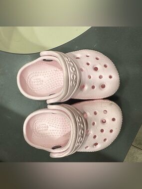CROCS Kids Classic Clog in Light Pink